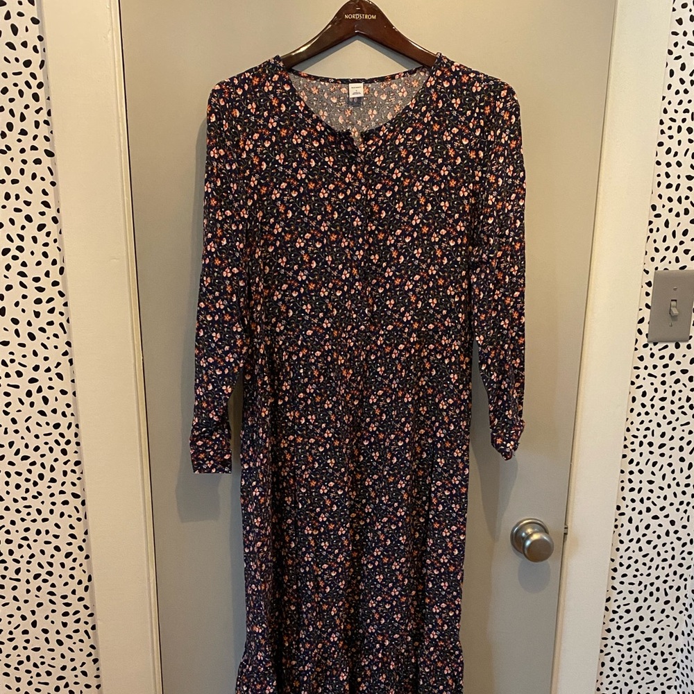 Old Navy floral maxi dress ~ size Small